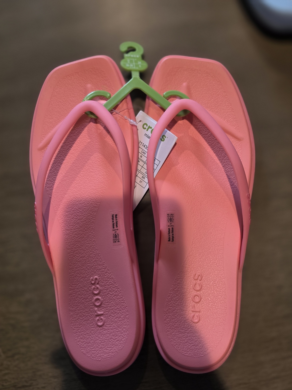 CROCS Women's Coral Pink Flip Sandals